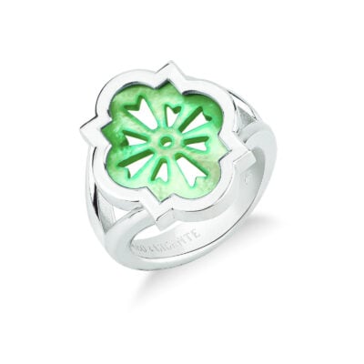 Anello scudo sole argento e madreperla verde